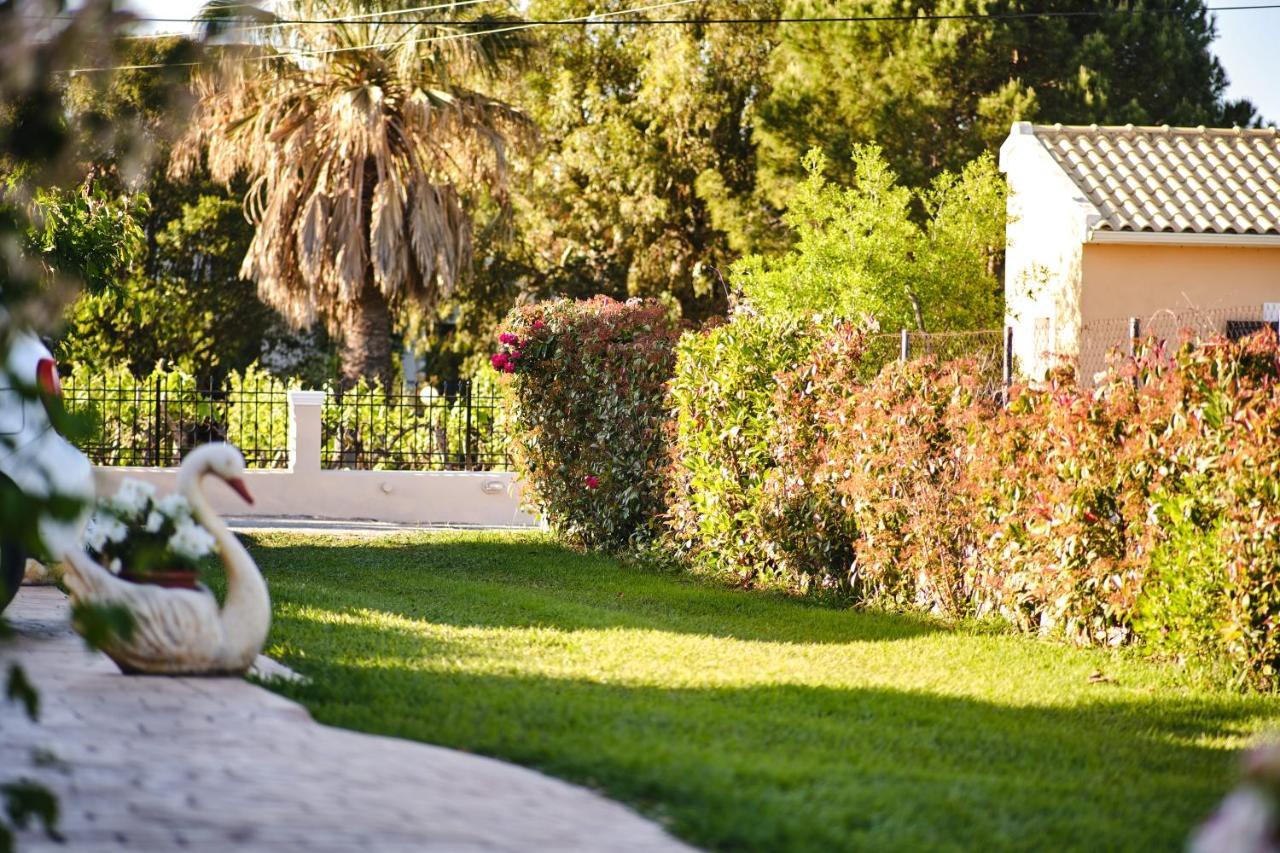 Villa Doreta Roda  Exterior photo
